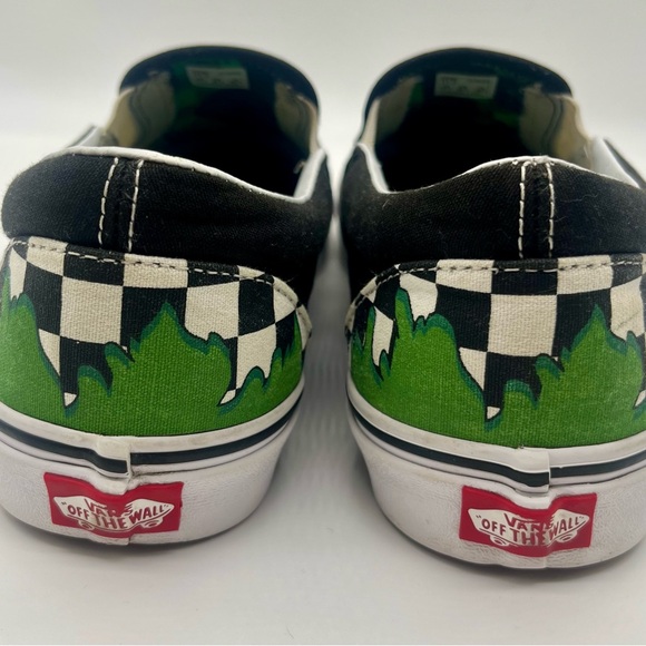 Marvel Incredible Hulk Checkerboard Slip-On Vans - Picture 5 of 6